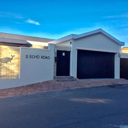 A Whale Of A Time Apartment Fish Hoek Exterior photo