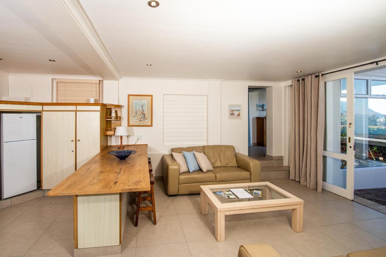 A Whale Of A Time Apartment Fish Hoek Exterior photo